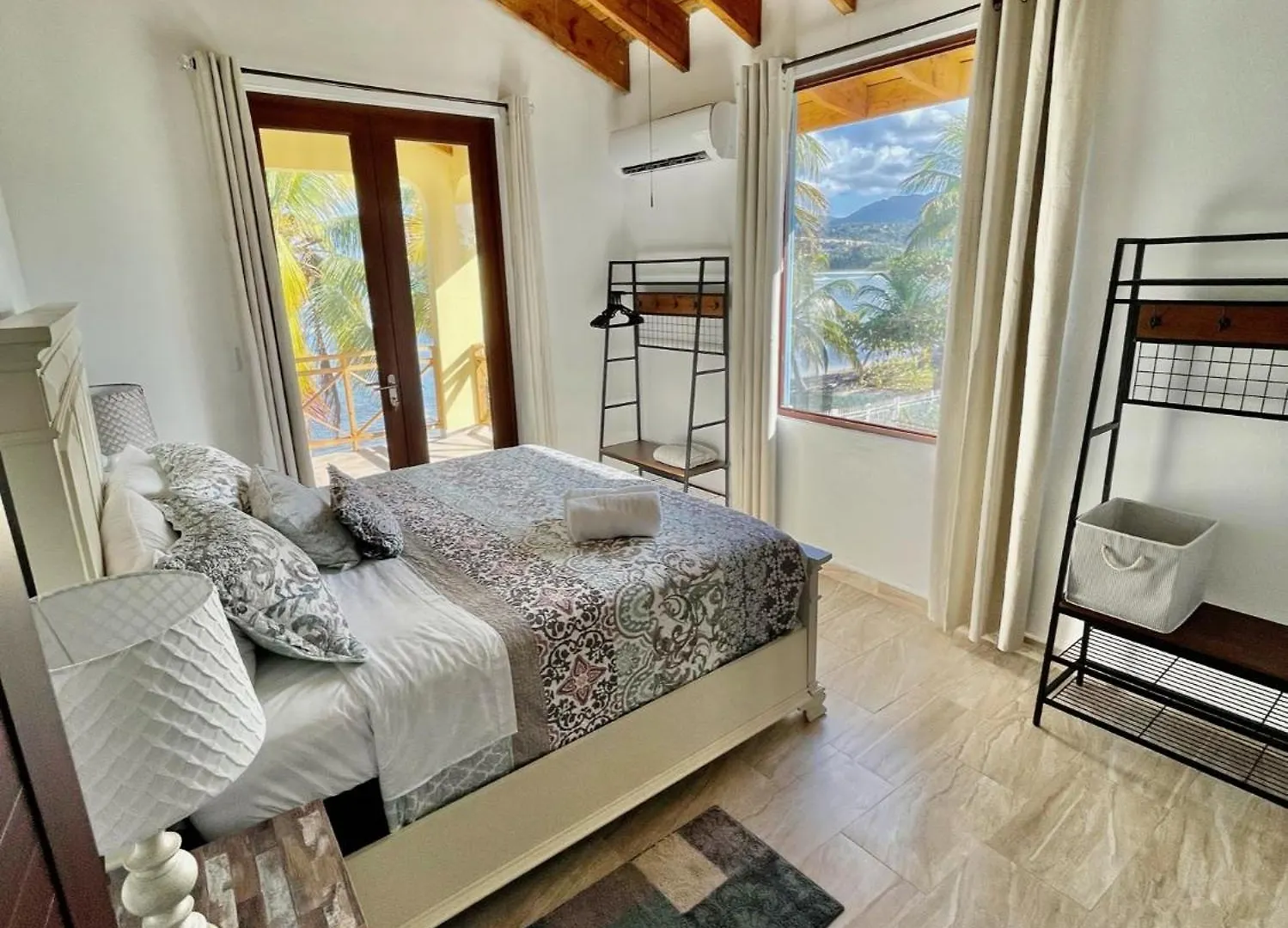Windancer Beachfront Villa In Las Picuas リオ・グランデ